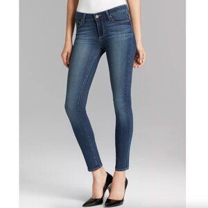 Paige Skyline Skinny Jeans in Easton